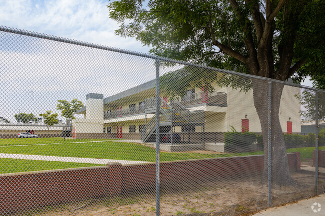 Zela Davis Elementary School in Hawthorne, CA is two stories to accommodate a lot of students.