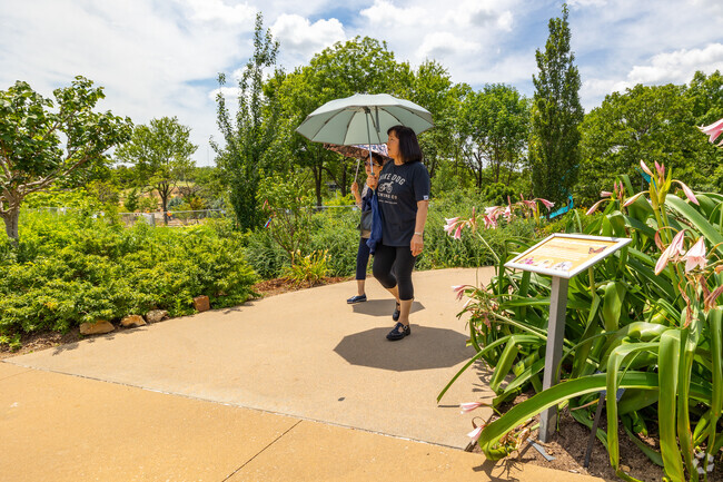 There are many places for residents to explore nature near Melrose.