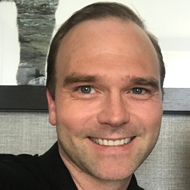 Agent Photo