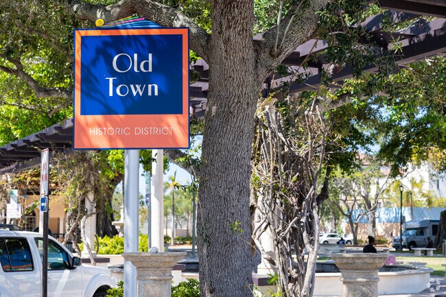 Old Town is a popular hangout destination near Mango Groves, full of shopping and dining.