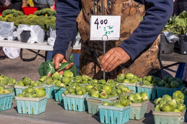 Waverly residents can shop for fresh produce at the 32nd Street Farmers Market.