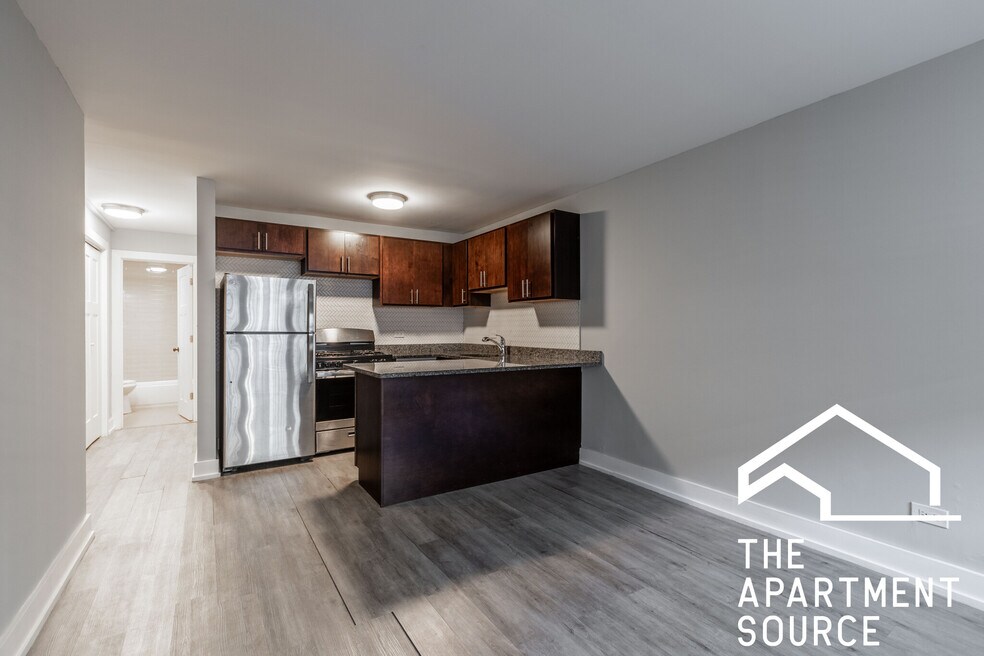 1437 N Dearborn St unit B3, Chicago, IL 60610 - photo 1