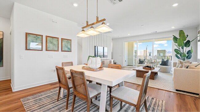 Valencia - Jewel, Valencia, CA 91381 - photo 5