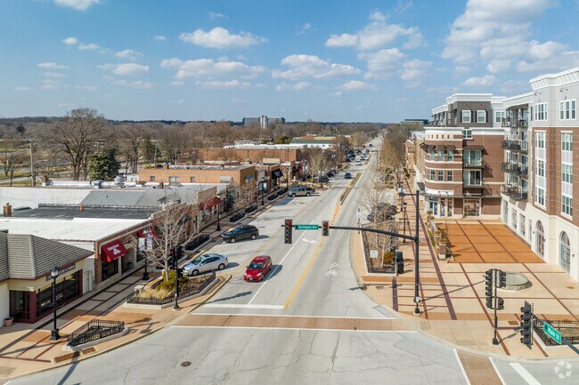 Downtown Lisle has numerous amenities for residents to enjoy.