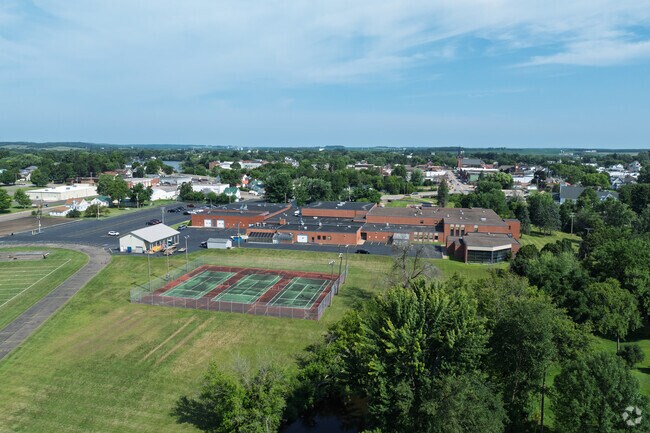 Bloomer High School serves grades 9-12.
