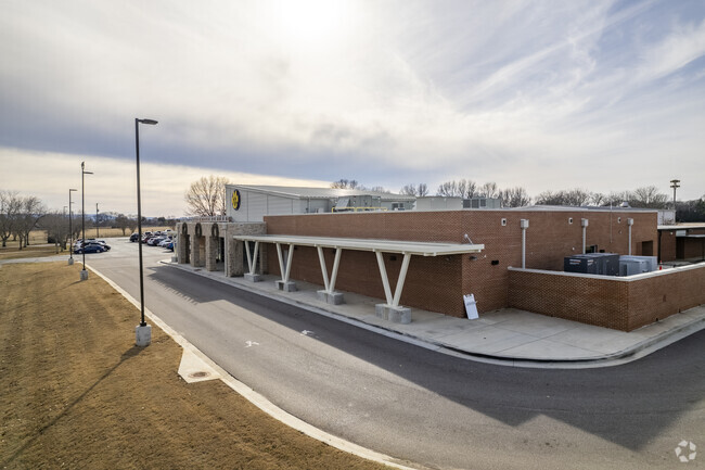 Lynn Fanning Elementary School is a public K through 3rd grade school in Meridianville Alabama.