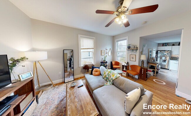 13 Pleasant St unit 2, Cambridge, MA 02139 - photo 2