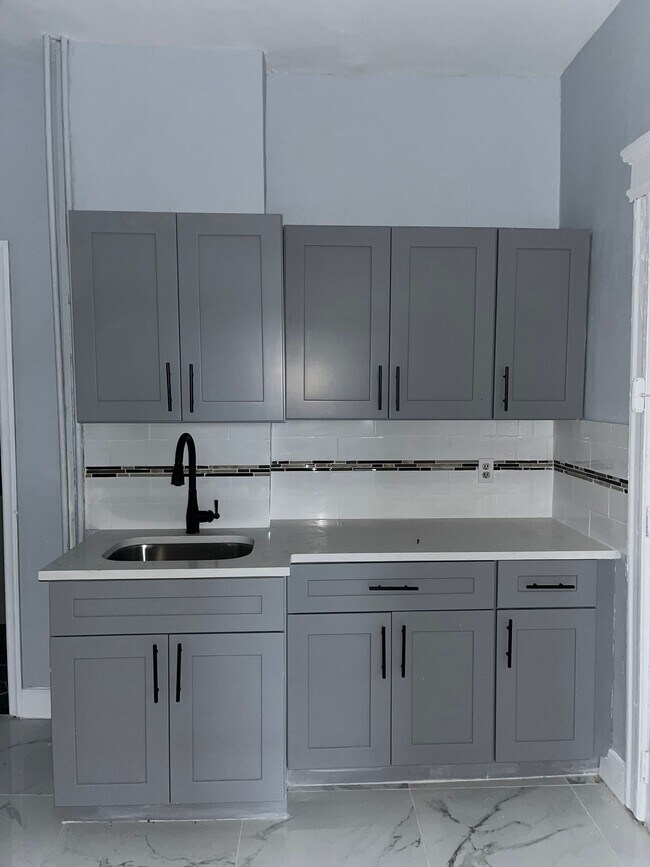 311 64th St unit 3, West New York, NJ 07093 - photo 2