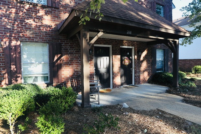 206 Edinburgh Way, Oxford, MS 38655 - photo 2