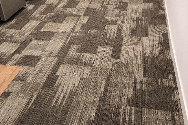 studio living room/kitchen