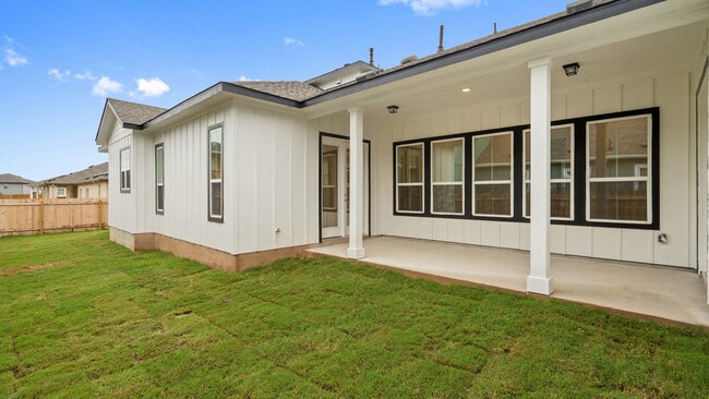 7503 Boyd Haven Dr, Austin, TX 78744 - photo 3