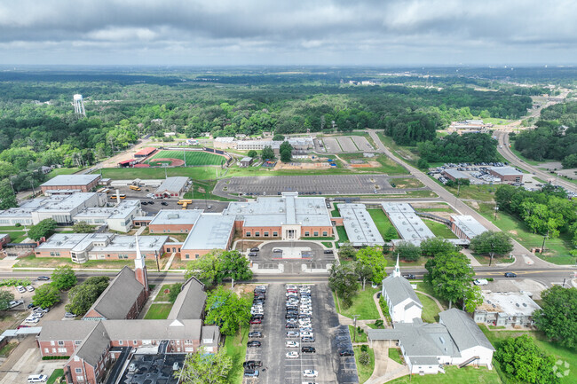 Brandon Middle School is part of the Rankin County School District.