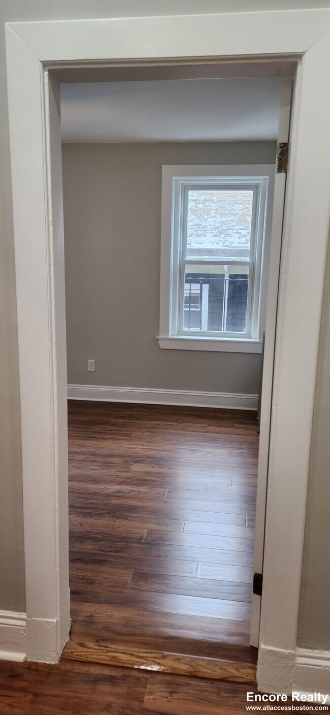1185 Commonwealth Ave unit 16C, Allston, MA 02134 - photo 6