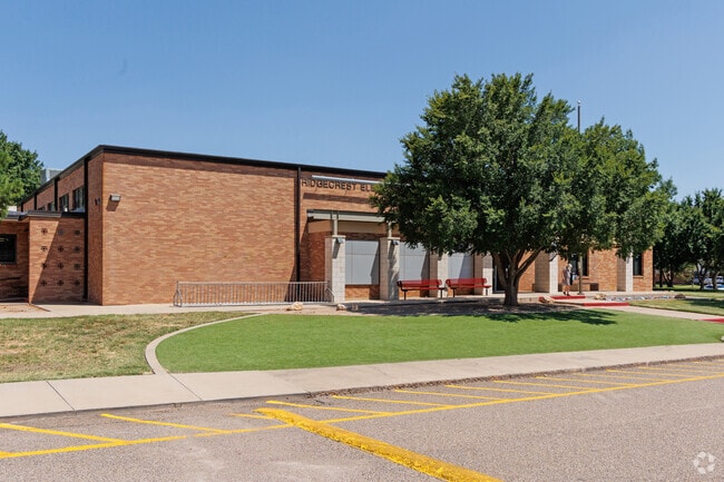 Ridgecrest Elementary School is rated A- on niche.