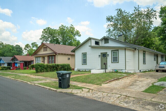 Find a unique home in Central Park.