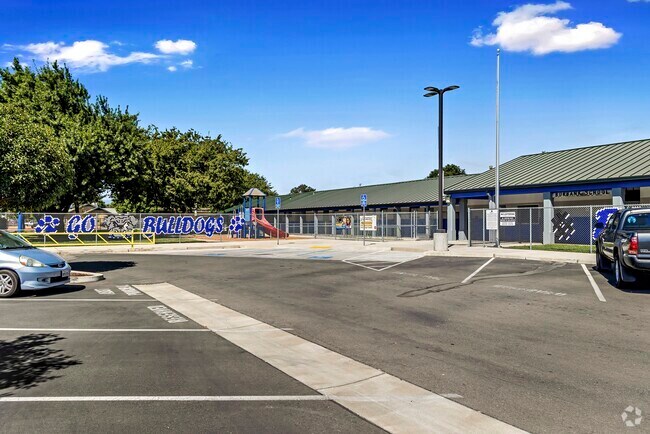 Burbank Elementary School inLa Loma Modesto, Ca is a diverse school.