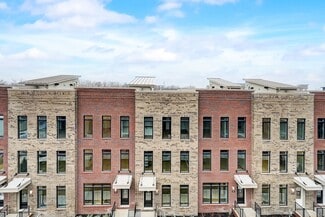 512 Riverfront Ln, Columbus, OH 43201