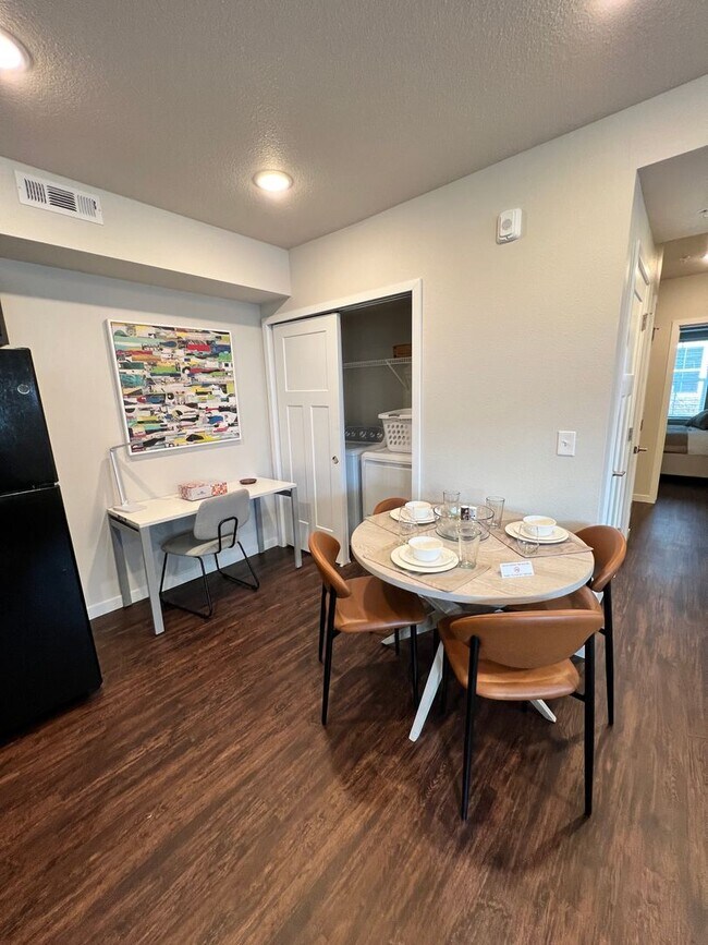 Clover On Cascade, Colorado Springs, CO 80907 - photo 5