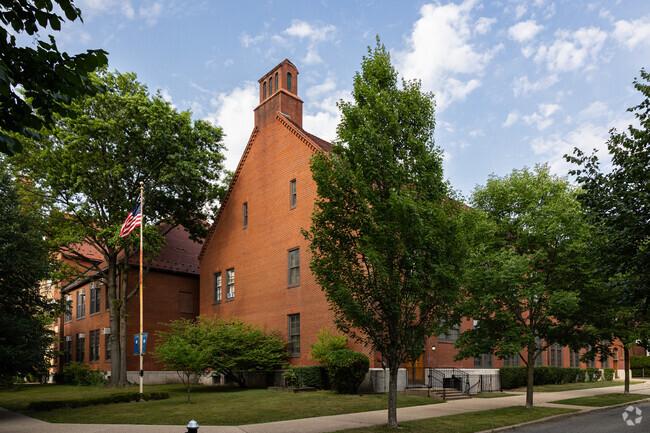P.S. 101 School In The Gardens in Queens, New York is in a residential neighborhood.