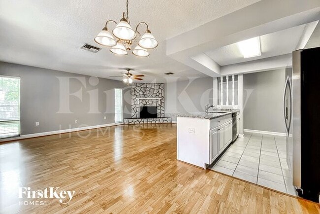 1794 E Groveleaf Ave, Palm Harbor, FL 34683 - photo 4