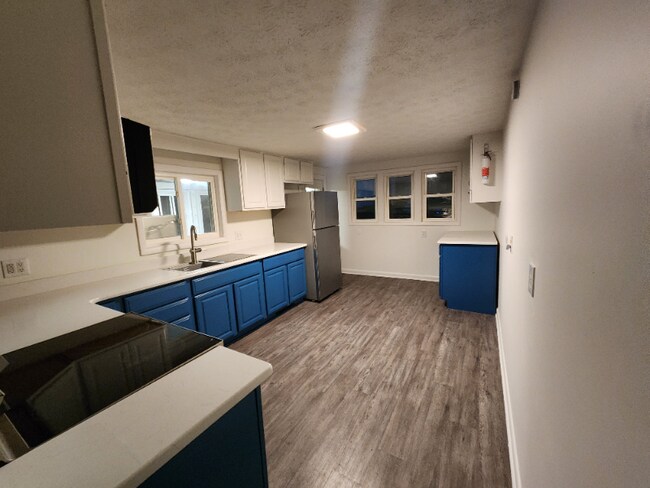 15215 Charmian Rd, Blue Ridge Summit, PA 17214 - photo 7