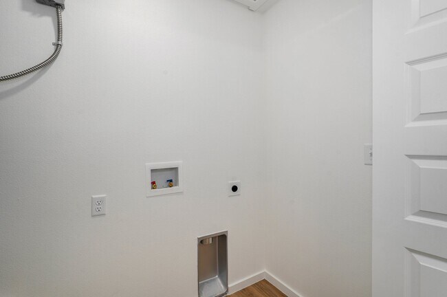 1309 E Valley St, Joplin, MO 64801 - photo 6