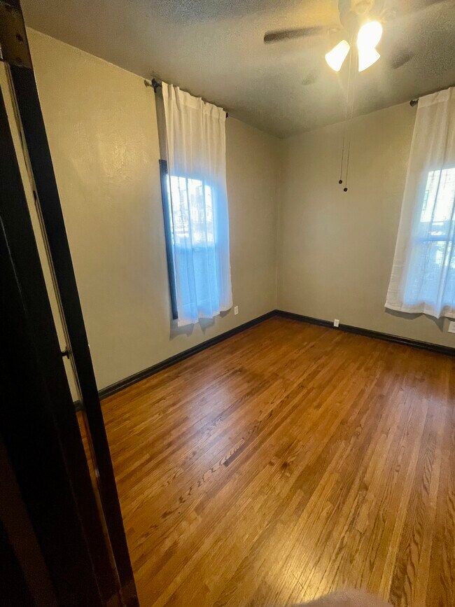 1829 E 7th St unit Downstairs Back, Long Beach, CA 90813 - photo 7