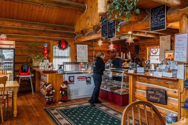 New Day Bakery offers delicious caffeinated drinks and baked goods in Springhill.