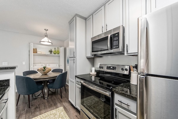 Oak Creek at Polaris, Lewis Center, OH 43035 - photo 1