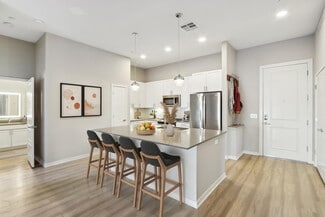 8688 E Raintree Dr, Scottsdale, AZ 85260