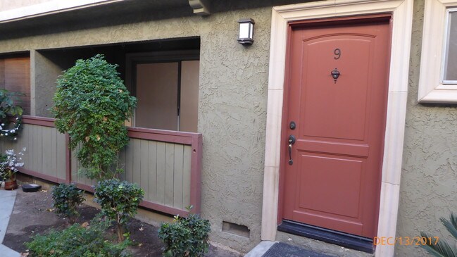 20214 Cohasset St, Winnetka, CA 91306 - photo 2