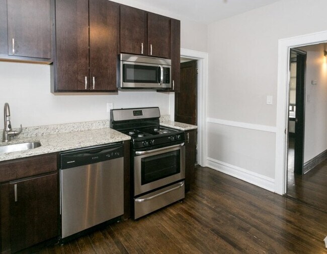 3825 N Drake Ave unit 1, Chicago, IL 60618 - photo 2