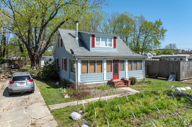 Bungalows are quite common in the Grasonville neighborhood.