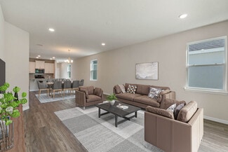 5484 Meadow Walk Dr, Davenport, FL 33837