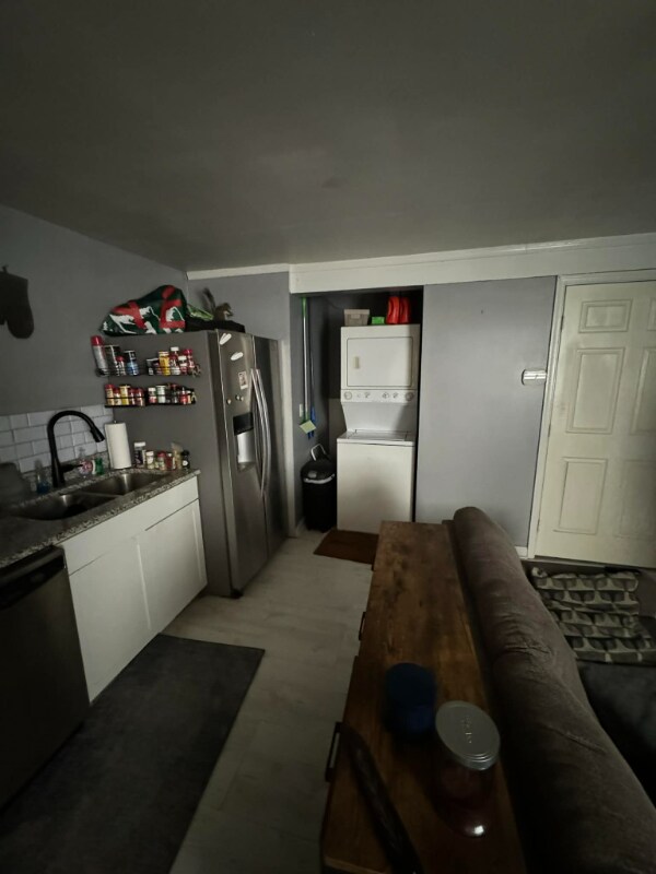 531 W King St unit B, Martinsburg, WV 25401 - photo 2