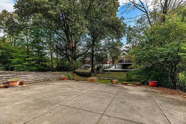 1054 Rutledge Ave unit 1, Cincinnati, OH 45205 - photo 4