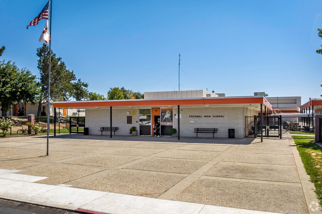 Foothill High School is a highly rated school serving Haggin Park.