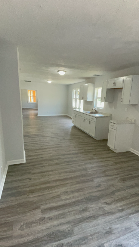 4004 E Michigan St, Indianapolis, IN 46201