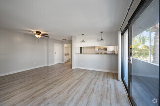 1444 N Poinsettia Place, Los Angeles, CA 90046