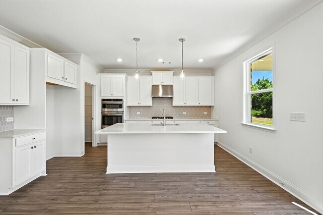 112 Sheryl Way, Loganville, GA 30052 - photo 2