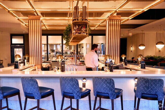 Check out the many chic and stylish restaurants around Kincora.