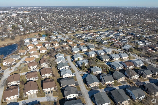 Community focused living is what makes Streamwood so great.