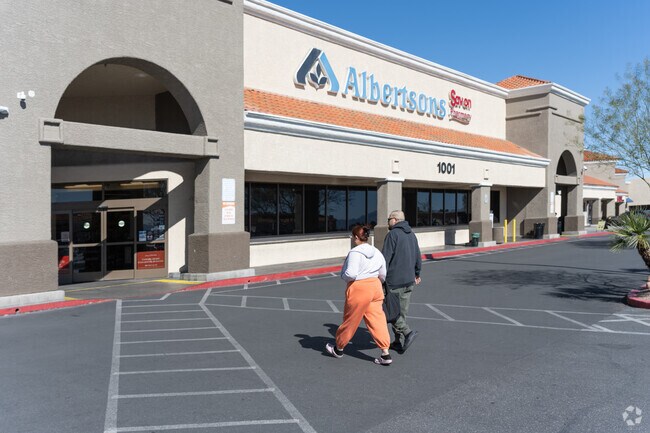 Residents of Pittman love shopping for groceries at their local Albertsons.