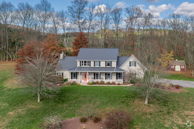 Larger colonials are available in Mifflin.