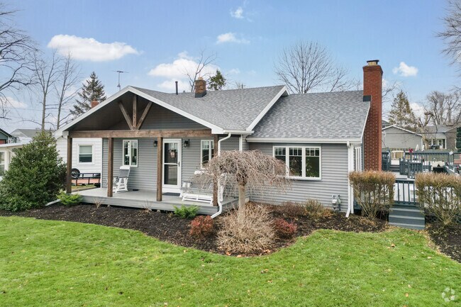 Cottages are a popular option for residents of Oregon.