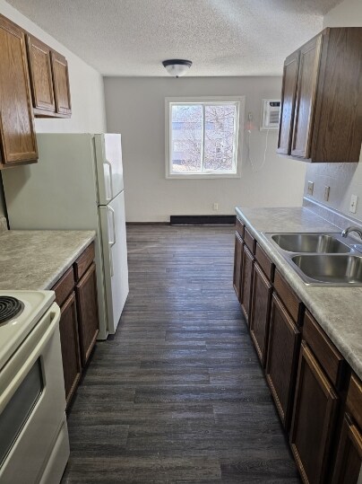 250 Lakeview Rd Unit 2, Heron Lake, MN 56137