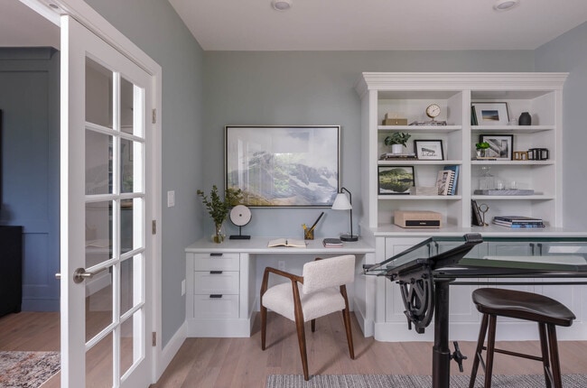 Larkwood Realtor34.jpg