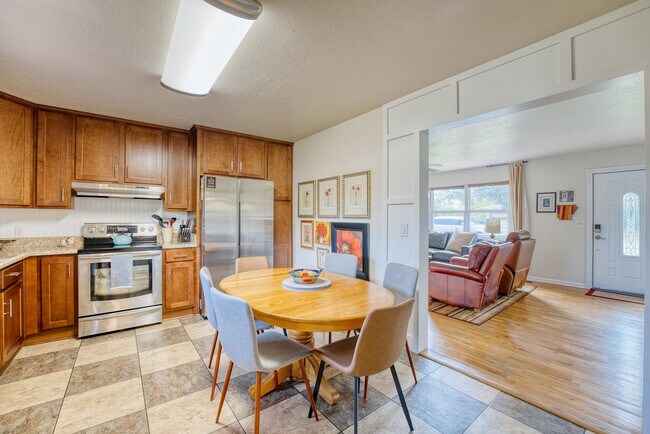 312 Crestview Dr unit ID1297039P, Bentonville, AR 72712 - photo 5