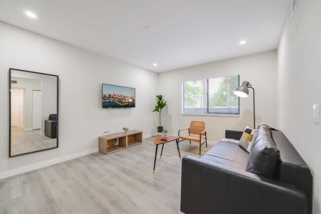 700 SW 11th Ave unit FL1-ID1022482P, Miami, FL 33130 - photo 2