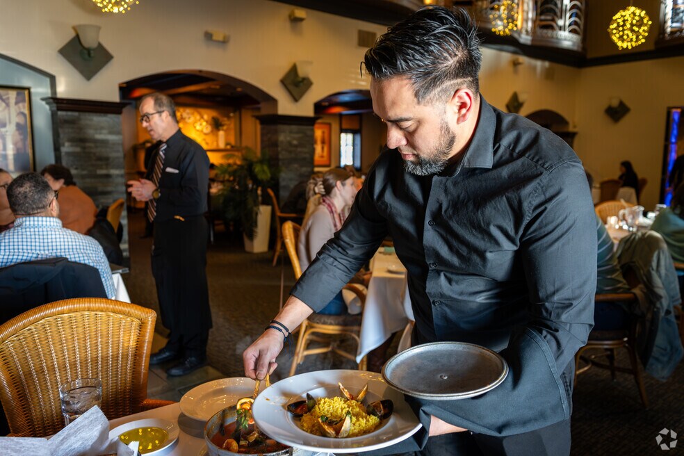 Neighborhood_Forest Hills_Final_110323.mp4